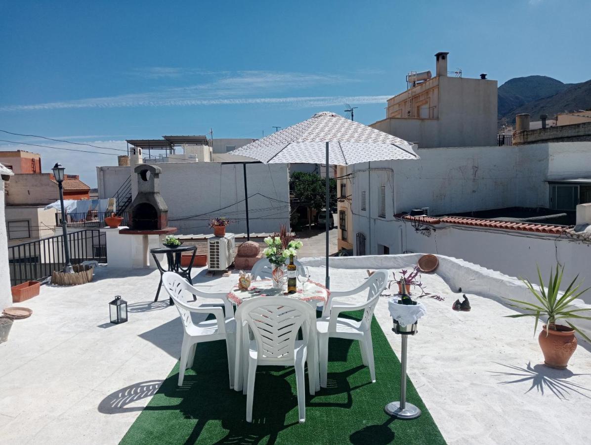 Villa Charming House In Illar With Mountain View And Balcony Exterior foto
