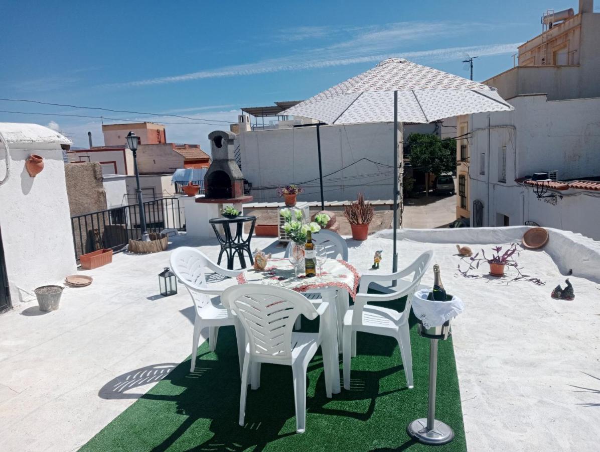 Villa Charming House In Illar With Mountain View And Balcony Exterior foto
