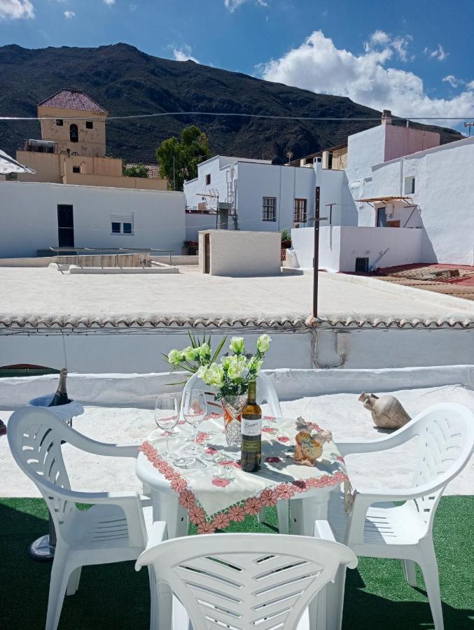 Villa Charming House In Illar With Mountain View And Balcony Exterior foto